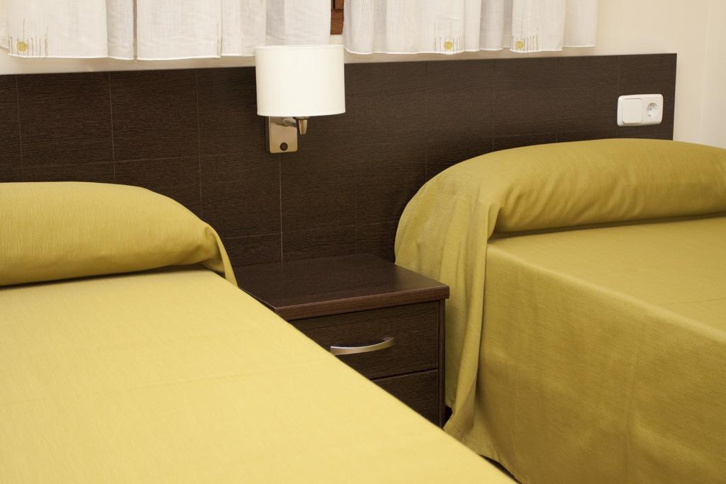 Hostal Granado Madrid Dış mekan fotoğraf