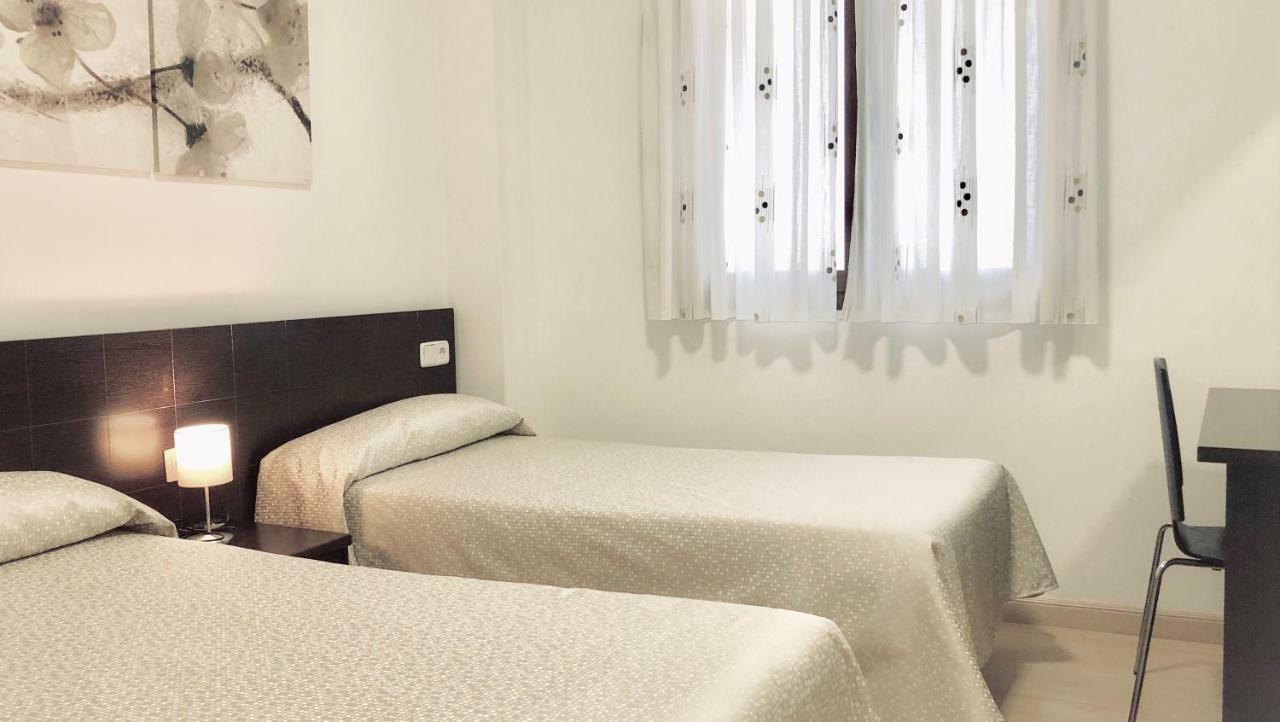 Hostal Granado Madrid Dış mekan fotoğraf